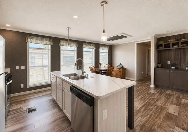 Photo 3 of Single family home for sale at 170 Newbury, Adrian City Lenawee, MI 49221 | MLS# 20261067971 | Listing updated on 2026-08-26