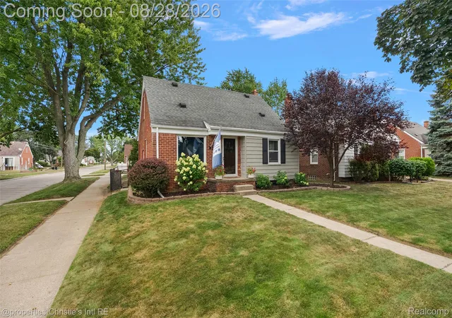 Photo 2 of Single family home for sale at 3034 Ferris Ave, Royal Oak City Oakland, MI 48073 | MLS# 20261067970 | Listing updated on 2026-09-06