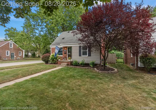 Photo 3 of Single family home for sale at 3034 Ferris Ave, Royal Oak City Oakland, MI 48073 | MLS# 20261067970 | Listing updated on 2026-09-06