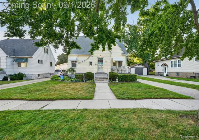 Photo 3 of Single family home for sale at 1416 17Th St, Port Huron City St Clair, MI 48060 | MLS# 20261067978 | Listing updated on 2026-09-05