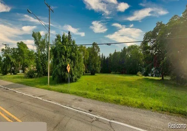 Photo 1 of Land for sale at 5666 Auburn Rd, Shelby Charter Township Macomb, MI 48317 | MLS# 20261067983 | Listing updated on 2026-08-25