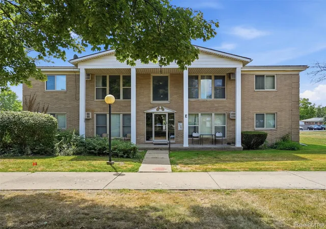 Photo 3 of Condo for sale at 26345 W 7 Mile Rd #229, Redford Charter Township Wayne, MI 48240 | MLS# 20261067991 | Listing updated on 2026-09-02