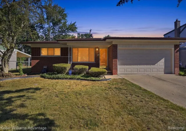 Photo 1 of Single family home for sale at 17200 Evans St, Southfield City Oakland, MI 48076 | MLS# 20261067996 | Listing updated on 2026-08-30