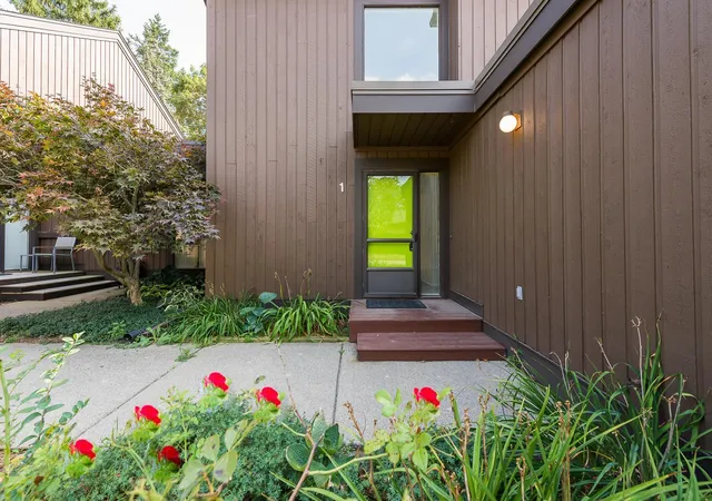 1st image of 1 Westbury Ct, Ann Arbor City Washtenaw, MI 48105 | MLS# 81026044843