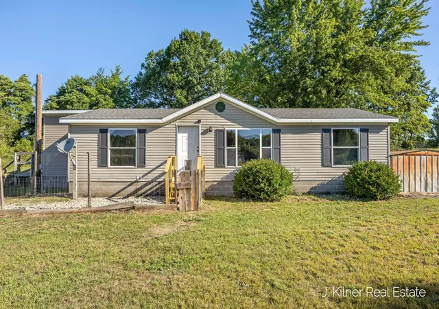 Photo 2 of Single family home for sale at 11250 20 Mile Rd Ne, Spencer Township Kent, MI 49319 | MLS# 65026044854 | Listing updated on 2026-08-29