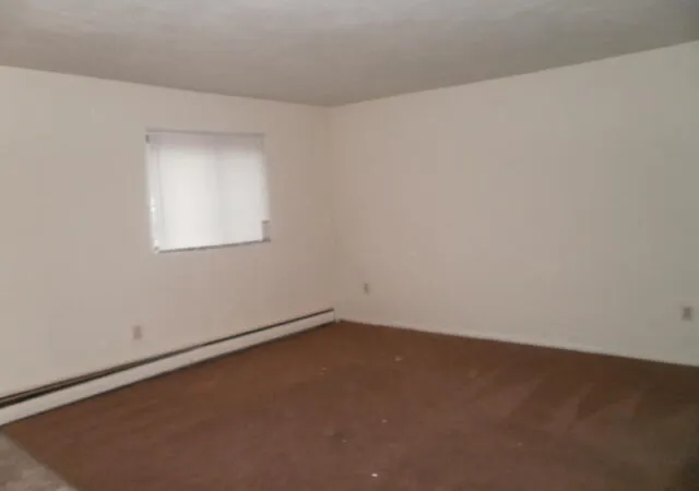 4th image of 1403 Huntington Ave, Kalamazoo Charter Township Kalamazoo, MI 49048 | MLS# 66026044847