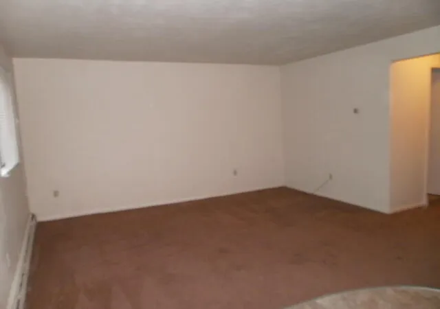 5th image of 1403 Huntington Ave, Kalamazoo Charter Township Kalamazoo, MI 49048 | MLS# 66026044847