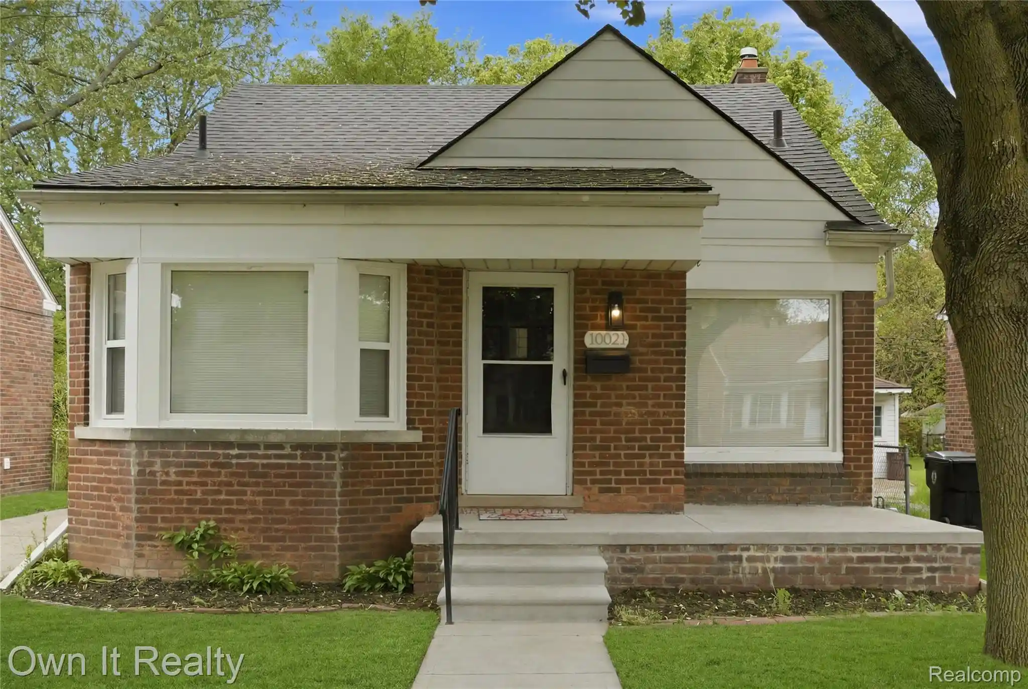 Photo 1 of Single family home for sale at 10021 Grayfield, Redford, MI 48239 | MLS# 20261068024 | Listing updated on 2026-10-12