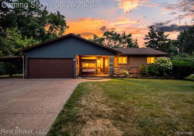 Photo 1 of Single family home for sale at 5214 Daniels Dr, Troy City Oakland, MI 48098 | MLS# 20261068027 | Listing updated on 2026-09-12