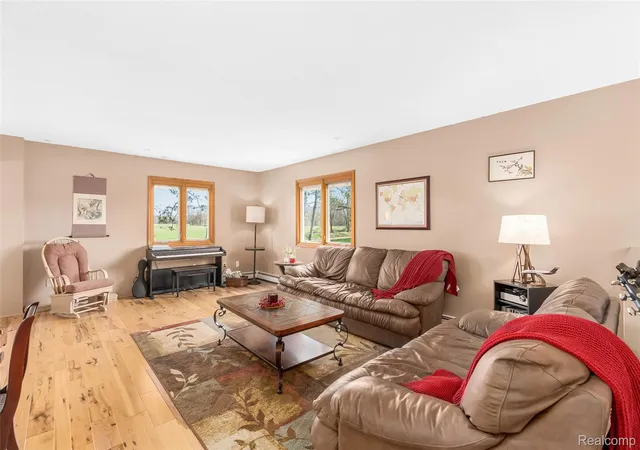 Photo 3 of Single family home for sale at 15395 Osius Rd, Chelsea, MI 48118 | MLS# 20261068030 | Listing updated on 2026-09-14