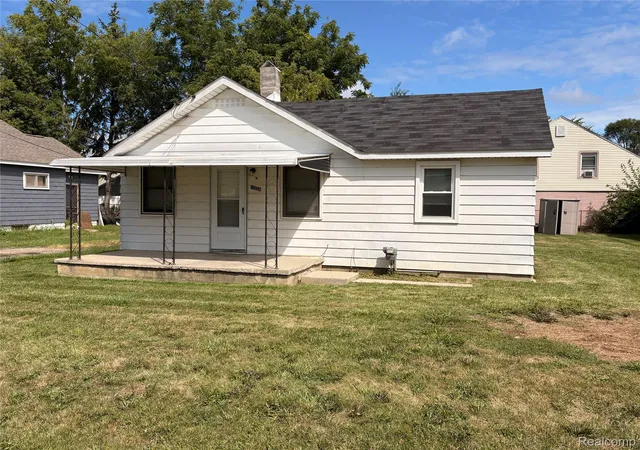 Photo 1 of Single family home for sale at 1026 W Scottwood Ave, Flint Charter Township Genesee, MI 48507 | MLS# 20261068043 | Listing updated on 2026-09-09