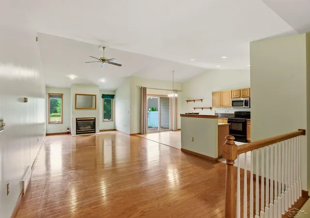 3rd image of 8971 N Brookshire Dr, Thomas Township Saginaw, MI 48609 | MLS# 61050219721