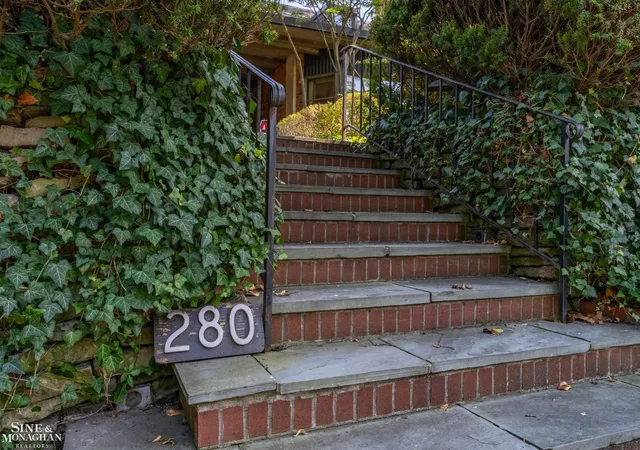 Photo 2 of Mansion for sale at 280 Vincennes Pl, Grosse Pointe Farms City Wayne, MI 48236 | MLS# 58050219726 | Listing updated on 2026-09-03