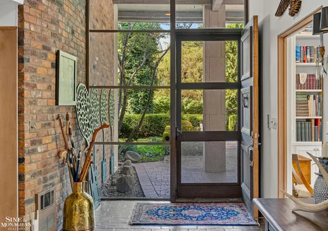 Photo 4 of Single family home for sale at 280 Vincennes Pl, Grosse Pointe Farms City Wayne, MI 48236 | MLS# 58050219726 | Listing updated on 2026-09-03