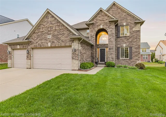 Photo 3 of Single family home for sale at 5157 Trailwood Ln, Warren City Macomb, MI 48092 | MLS# 20261068054 | Listing updated on 2026-08-27