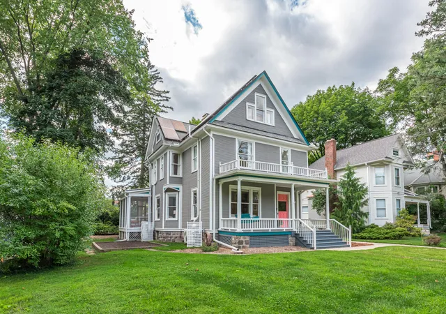 1st image of 916 Olivia Ave, Ann Arbor City Washtenaw, MI 48104 | MLS# 81026044879