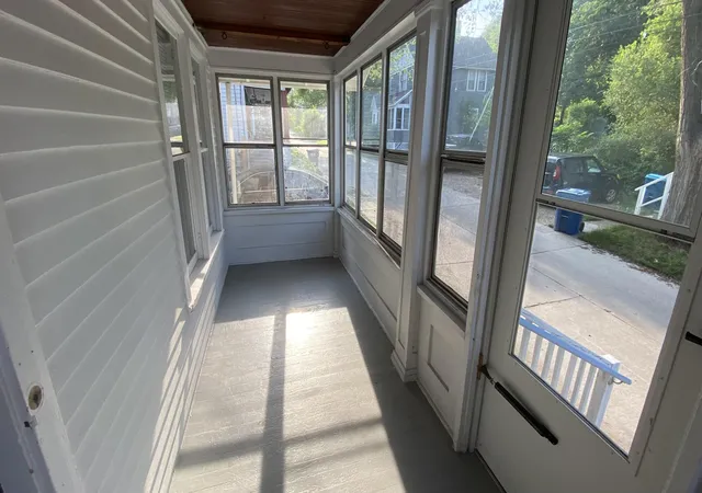 Photo 3 of Single family home for sale at 427 Den Adel Ct, Kalamazoo City Kalamazoo, MI 49001 | MLS# 66026044882 | Listing updated on 2026-09-14