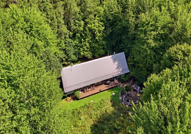 Photo 3 of Single family home for sale at 41 Camp Madron Rd, Buchanan Township Berrien, MI 49107 | MLS# 65026044885 | Listing updated on 2026-09-03