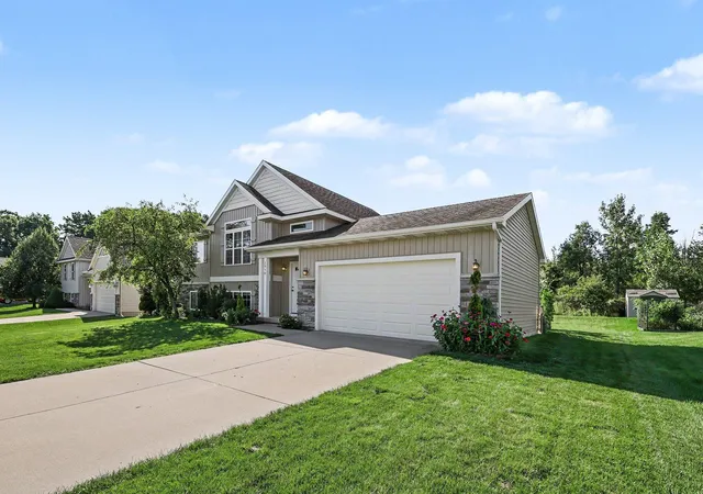 4th image of 2950 Windy Wood St Se, Kentwood City Kent, MI 49512 | MLS# 65026044884