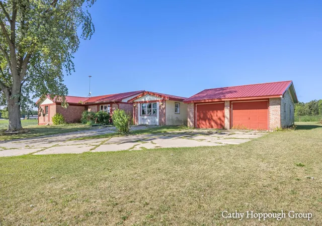 2nd image of 8140 S Sheridan Rd, Unknown Out Of State, MI 48884 | MLS# 65026044883
