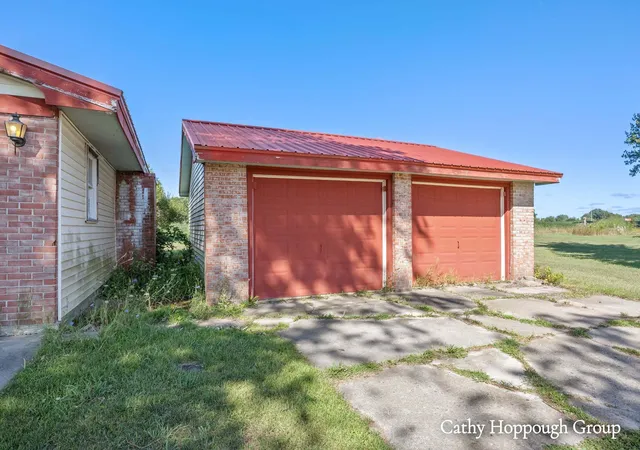 4th image of 8140 S Sheridan Rd, Unknown Out Of State, MI 48884 | MLS# 65026044883