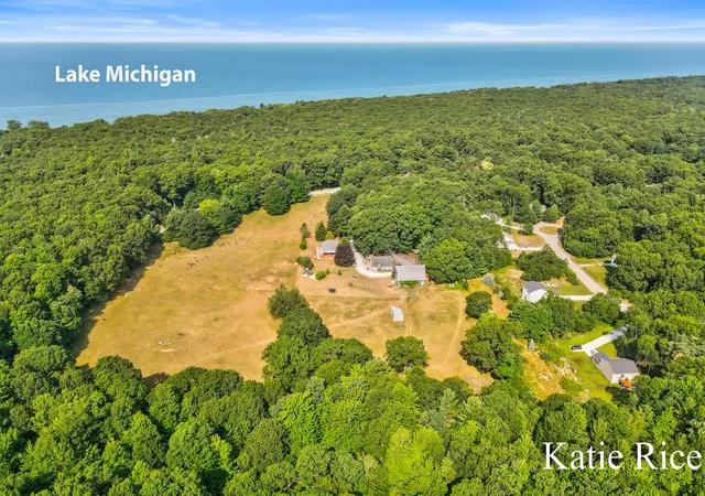 Photo 2 of Single family home for sale at 2030 N Scenic Dr, Laketon Township Muskegon, MI 49445 | MLS# 71026044877 | Listing updated on 2026-08-25
