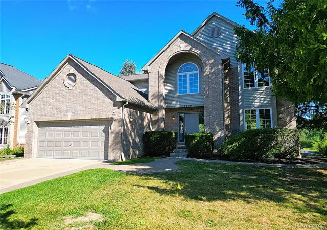 Photo 2 of Single family home for sale at 2320 Baltusrol Dr, Commerce Charter Township Oakland, MI 48382 | MLS# 20261068066 | Listing updated on 2026-08-26