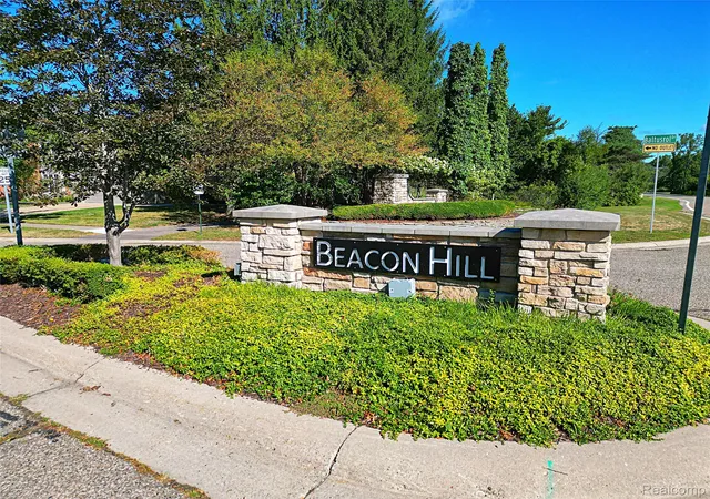 Photo 4 of Single family home for sale at 2320 Baltusrol Dr, Commerce Charter Township Oakland, MI 48382 | MLS# 20261068066 | Listing updated on 2026-08-26