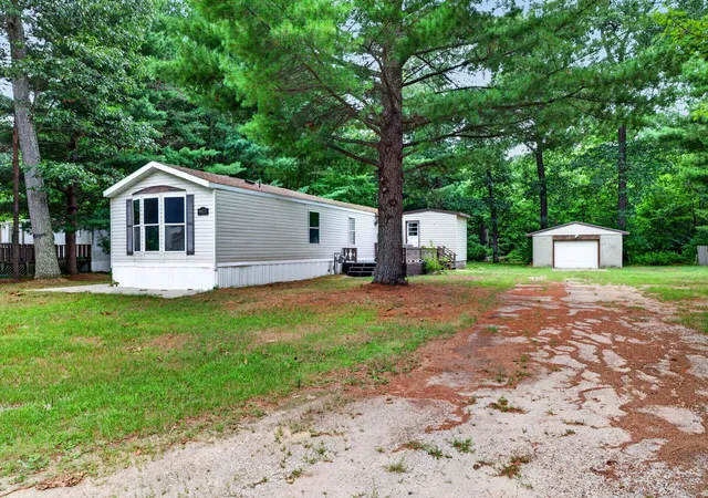 Photo 1 of Single family home for sale at 9455 E Lane Dr, Grant Township Oceana, MI 49437 | MLS# 71026044893 | Listing updated on 2026-08-26