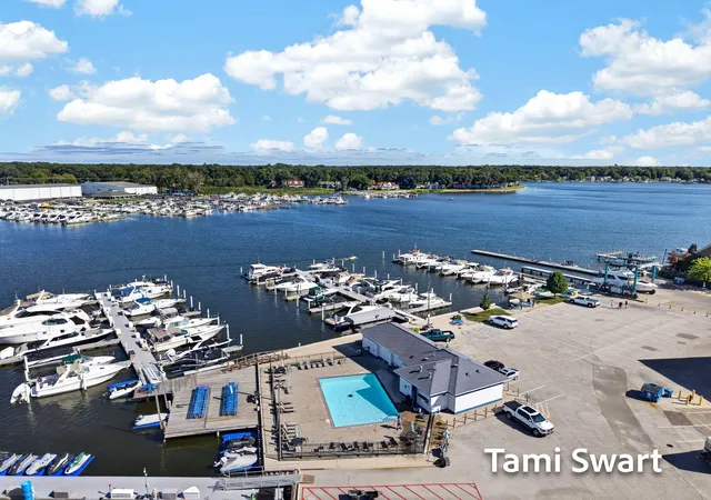Photo 3 of Condo for sale at 917 W Savidge St #16, Spring Lake Village Ottawa, MI 49456 | MLS# 71026044888 | Listing updated on 2026-09-02