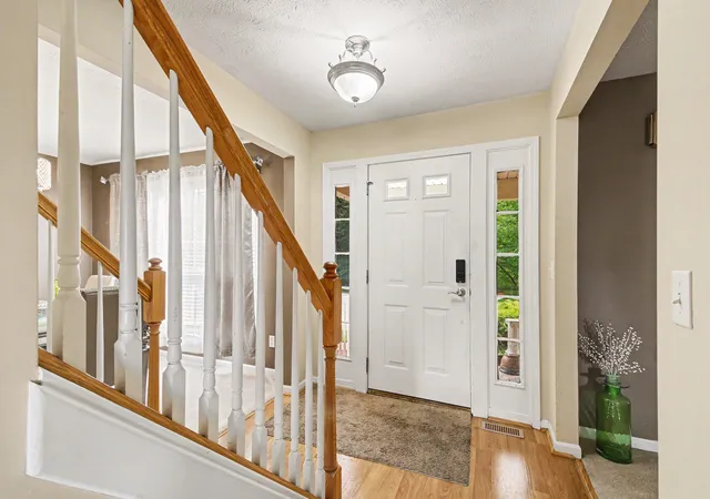 Photo 4 of Single family home for sale at 6627 Winter Creek Rd, Norton Shores City Muskegon, MI 49444 | MLS# 65026044889 | Listing updated on 2026-09-02