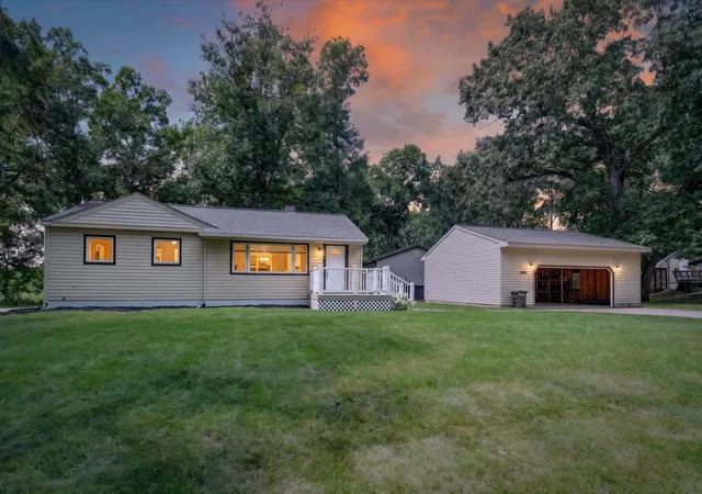 Photo 1 of Single family home for sale at 8929 Robinwood Ct, Napoleon Township Jackson, MI 49201 | MLS# 55026044891 | Listing updated on 2026-09-15