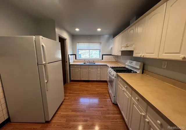 Photo 3 of Single family home for sale at 3431 Crooks Rd, Troy City Oakland, MI 48084 | MLS# 20261068076 | Listing updated on 2026-09-04