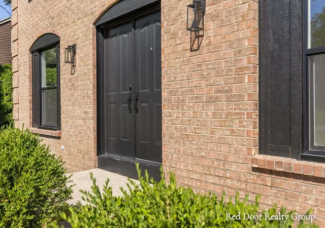 Photo 3 of Single family home for sale at 578 Arrowhead Ave Se, Grand Rapids Charter Township Kent, MI 49546 | MLS# 65026044901 | Listing updated on 2026-09-16