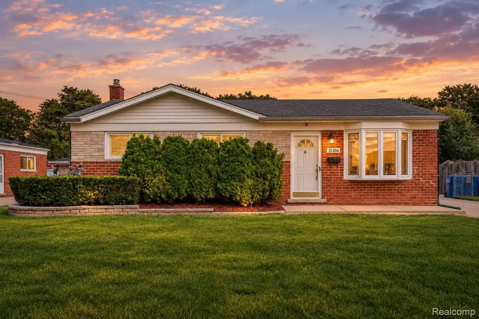 Photo 1 of Single family home for sale at 31406 Gloede Dr, Warren, MI 48088 | MLS# 20261068114 | Listing updated on 2026-10-28