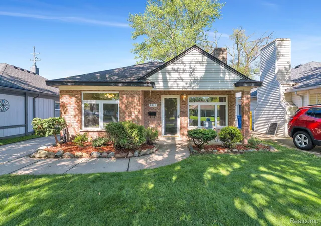 Photo 1 of Sale Pending at 7411 N Vernon St, Dearborn Heights City Wayne, MI 48127 | MLS# 20261068117 | Listing updated on 2026-09-01