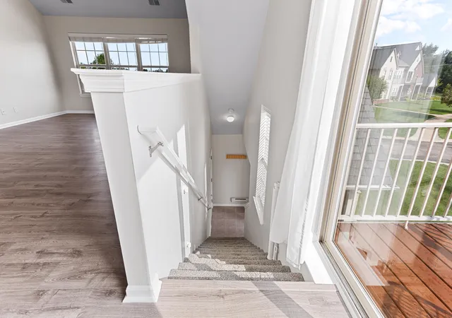 4th image of 1145 Addington Ln, Pittsfield Charter Township Washtenaw, MI 48108 | MLS# 81026044913