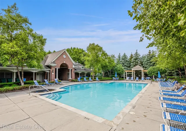 Photo 2 of Condo for sale at 25209 Chesapeake Cir, Commerce Charter Township Oakland, MI 48390 | MLS# 20261068141 | Listing updated on 2026-08-26