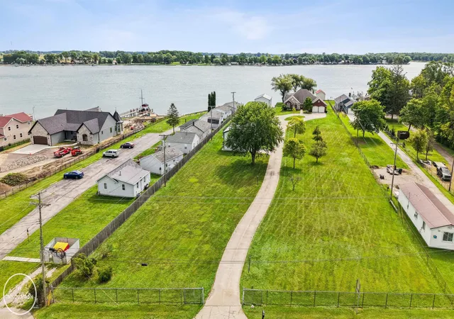 Photo 2 of Single family home for sale at 9305 River Rd, Clay Township St Clair, MI 48001 | MLS# 58050219757 | Listing updated on 2026-09-14