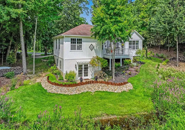Photo 3 of Single family home for sale at 368 Summerset Dr, Oshtemo Charter Township Kalamazoo, MI 49009 | MLS# 65026044916 | Listing updated on 2026-10-05