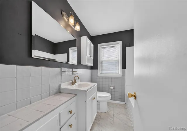 Photo 5 of Single family home for sale at 23833 Couzens Ave, Hazel Park City Oakland, MI 48030 | MLS# 20261068151 | Listing updated on 2026-08-31