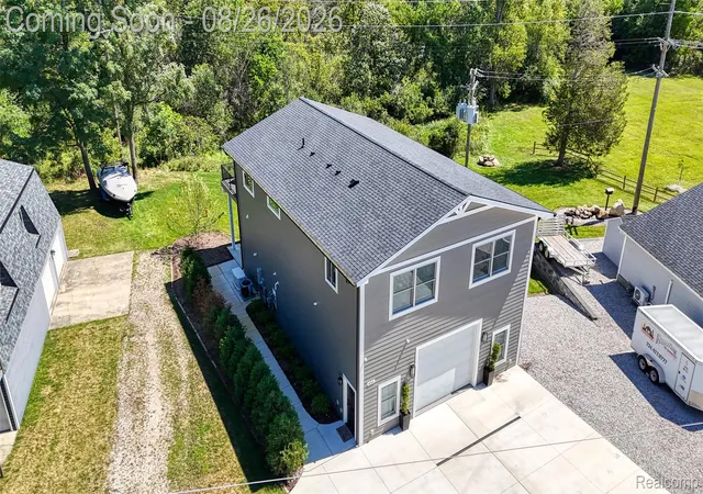 3rd image of 454 E Shore Dr, Northfield Township Washtenaw, MI 48189 | MLS# 20261068156