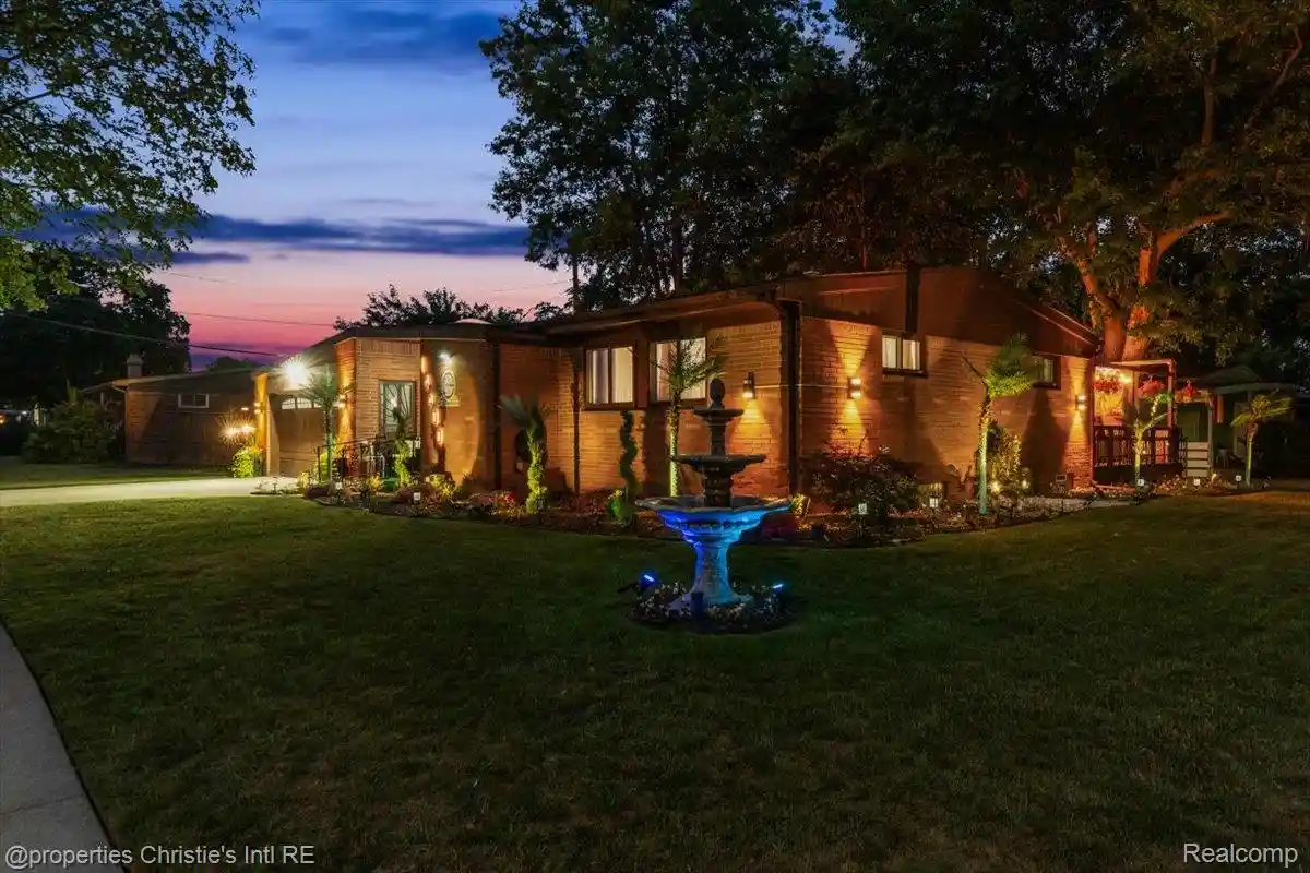 Photo 1 of Single family home for sale at 14400 Oak Park Blvd, Oak Park, MI 48237 | MLS# 20261068155 | Listing updated on 2026-10-24
