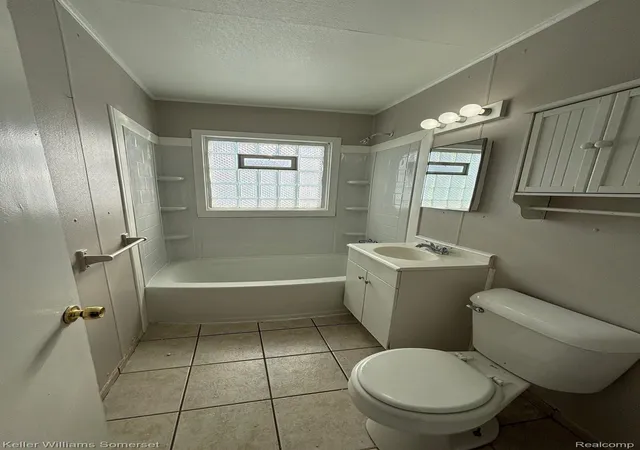 Photo 2 of Single family home for sale at 11340 Fisher Ave, Warren City Macomb, MI 48089 | MLS# 20261068158 | Listing updated on 2026-09-16