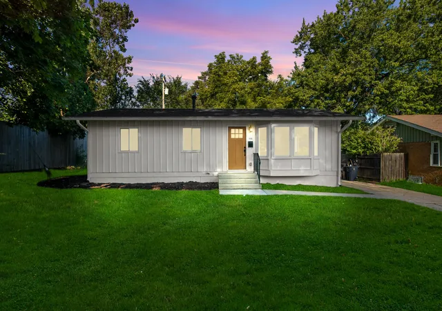 1st image of 1115 Western Dr, Ann Arbor City Washtenaw, MI 48103 | MLS# 81026044924