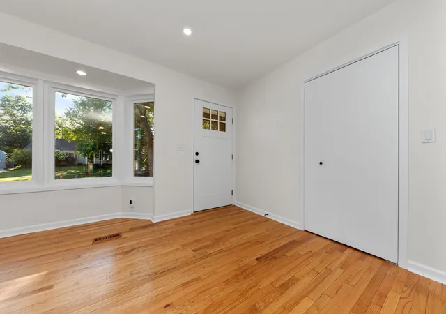 2nd image of 1115 Western Dr, Ann Arbor City Washtenaw, MI 48103 | MLS# 81026044924