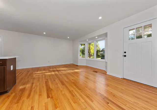 4th image of 1115 Western Dr, Ann Arbor City Washtenaw, MI 48103 | MLS# 81026044924