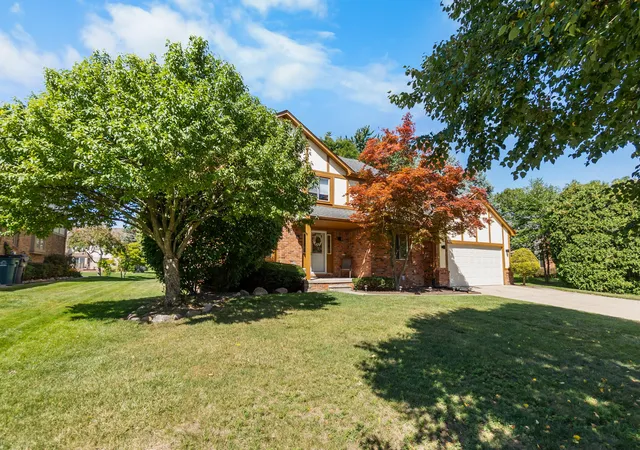 5th image of 3891 Fairfax Dr, Troy City Oakland, MI 48083 | MLS# 81026044922