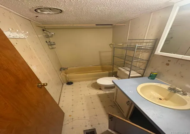 Photo 4 of Single family home for sale at 4128 Pelham St Lot A2, Dearborn Heights City Wayne, MI 48125 | MLS# 20261068165 | Listing updated on 2026-09-08