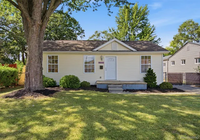 Photo 1 of Single family home for sale at 26545 Brush St, Madison Heights City Oakland, MI 48071 | MLS# 20261068173 | Listing updated on 2026-09-02
